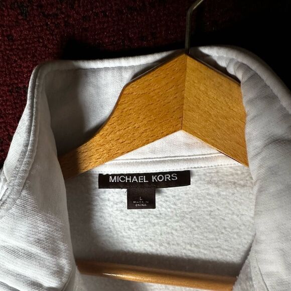 Michael Kors Classic White Pull Over - Picture 9 of 13